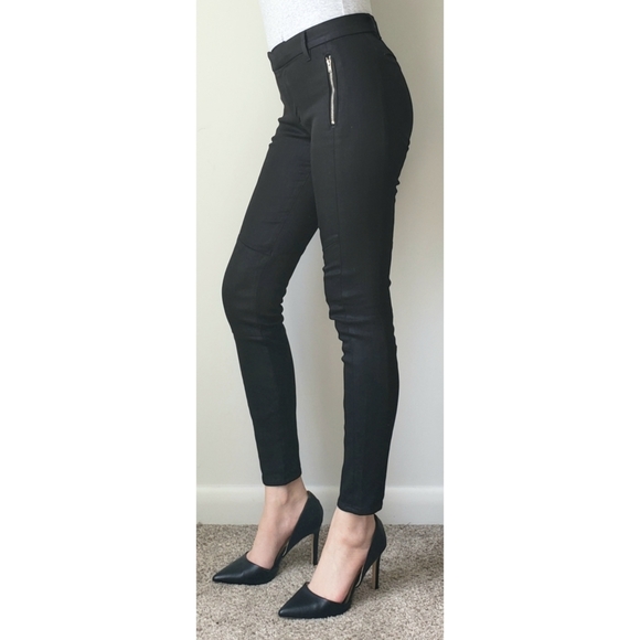 Jeans J Brand 485 Mid Rise Super Skinny - Couleur Lacquered Blackberry, Neuf Avec étiquette, Tailles 24 à 30
